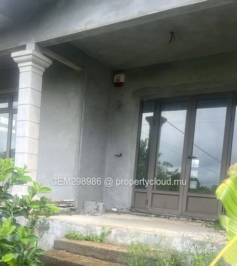 Charming Individual House for Sale – Hermitage