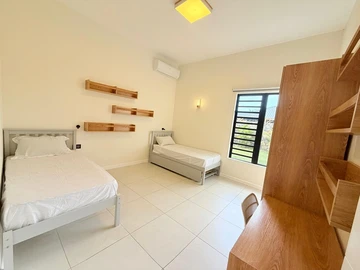 4 Bedroom Villa