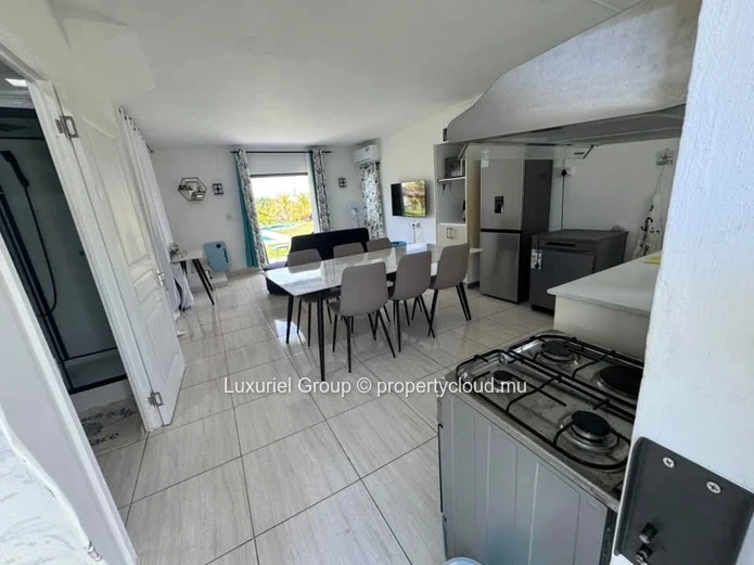 2-Bedroom Duplex with Pool View