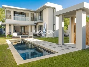 4 Bedroom Villa
