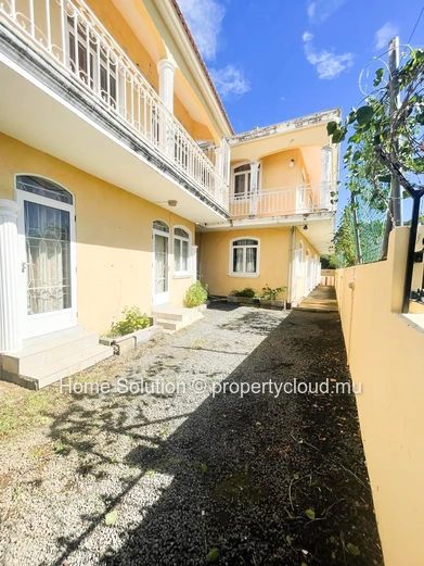 Appartement  à vendre à Pereybère (Premier Étage)