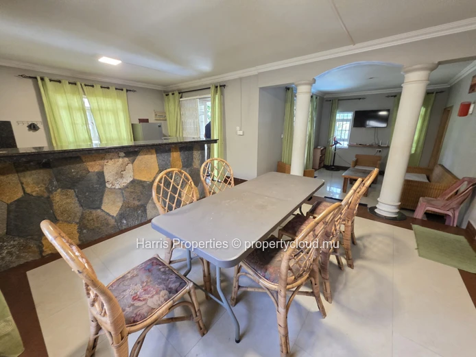 Immeuble résidentiel à vendre – Mon Choisy