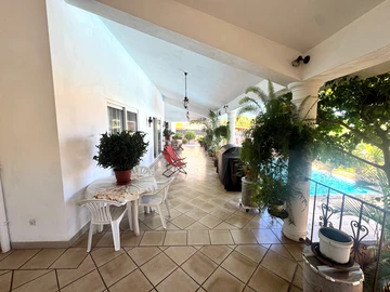 5 Bedroom Villa