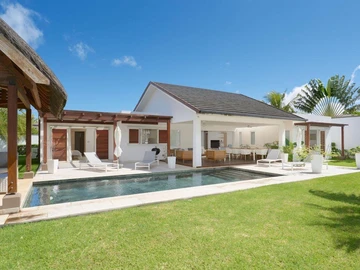 4 Bedroom Villa
