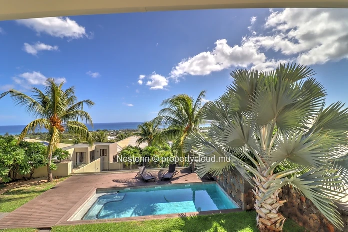 Fantastique villa de 5 chambres avec vue panoramique sur la mer 
