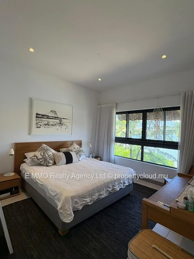 3-bedroom duplex with private pool – La Mivoie, Black River