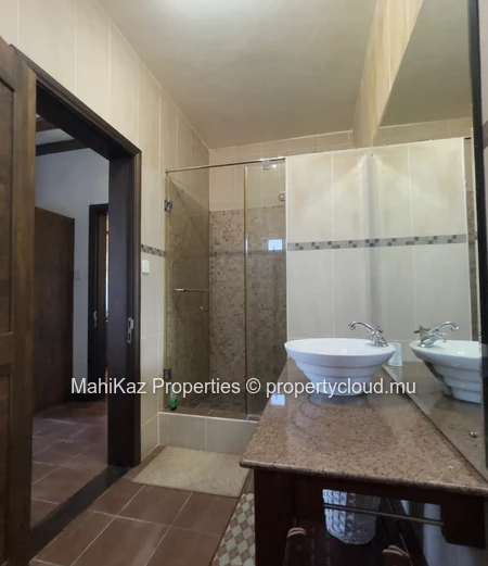 Apartment For Rent in Floreal, Mauritius 