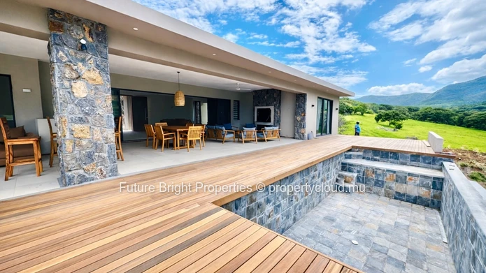 Villa Contemporaine d’Exception au Domaine de Palmyre – Vue Panoramique (Mandat exclusif)