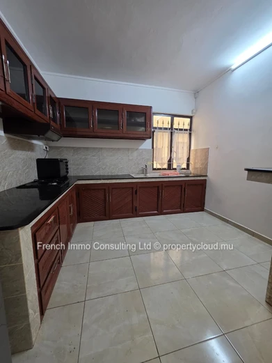 Villa 4 chambres plus jardin et piscine a pereybere