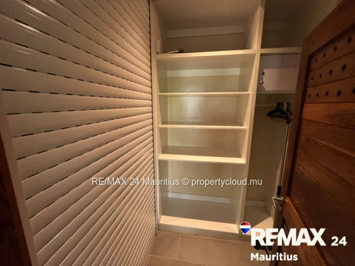 FOR SALE - 3 Bedroom Apartment, Cape Bay