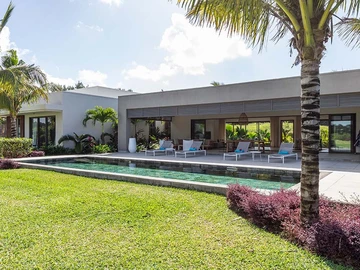 4 Bedroom Villa