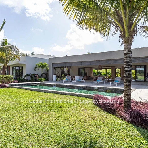 Villa Beach : À louer à Anahita Golf & Spa Resort – Vue golf & piscine privée