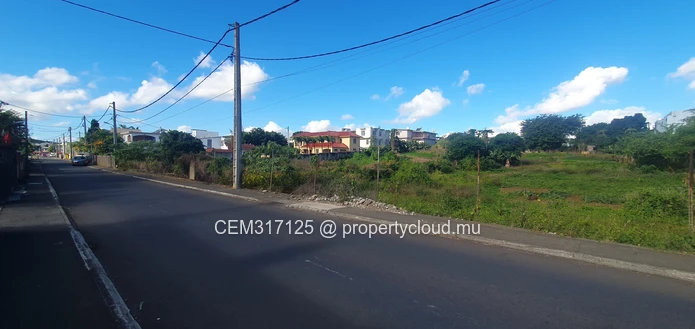 Freehold Residential & Commercial Land for Sale – Solferino No 5, Vacoas 