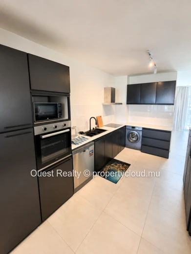 Rooftop Apartment at Ruisseau Palmyre