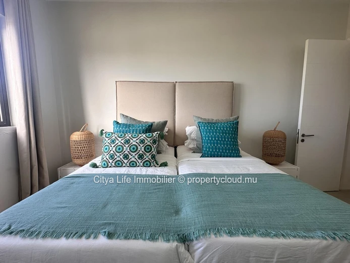 Penthouse PDS à vendre à Grand Baie, 401m², 3 chambres, piscine privée, Prix $.
