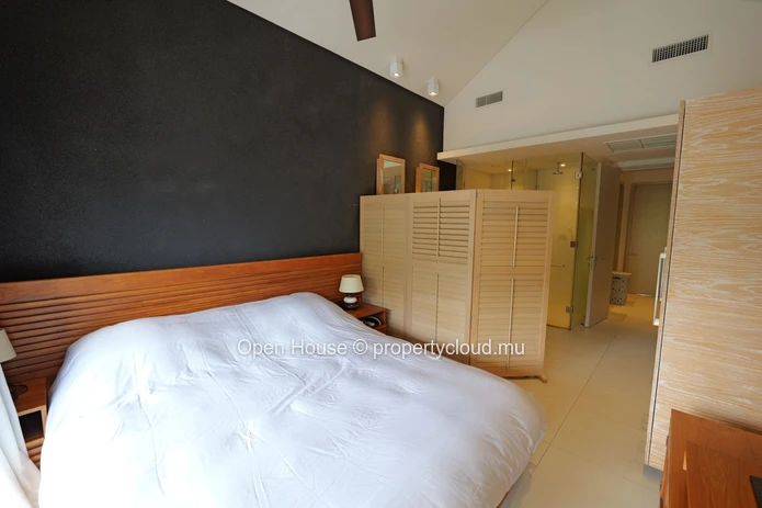 Duplex 3 chambres avec piscine privée à vendre à Rivière Noire