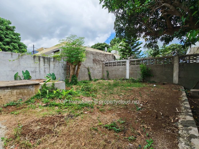 Spacious 7-Bedroom House for Sale in Beau Bassin on 569m² Land