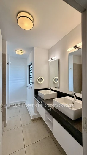 Modern 3-Bedroom Furnished Townhouse for Rent in Moka
