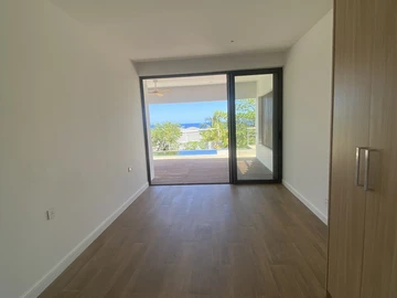 3 Bedroom Townhouse, Duplex