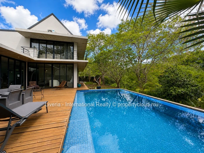 Coastal living in an established estate