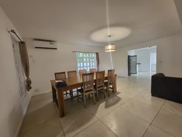 5 Bedroom Villa
