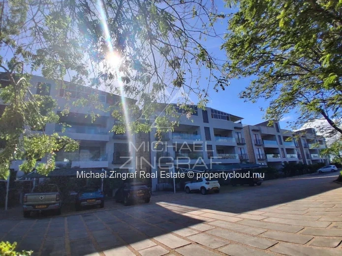 Grand Baie – Élégant Appartement avec Rooftop et Piscine Privée