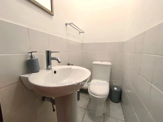 Bureau - 32m2 - Quatre Bornes - Ref. BU100732LO