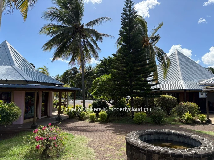 For Sale - Commercial building in Le Morne