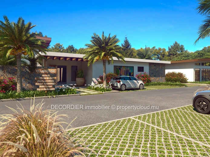 Contemporary and refined villa, located in a residence accessible to foreigners
