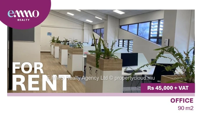 Bureau moderne de 90 m² à louer à The Flore, Floréal – Rs 45,000 + VAT (Mandat exclusif)