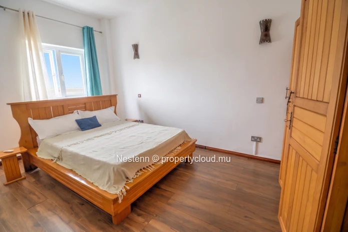 Sea View Apartment on Three Levels