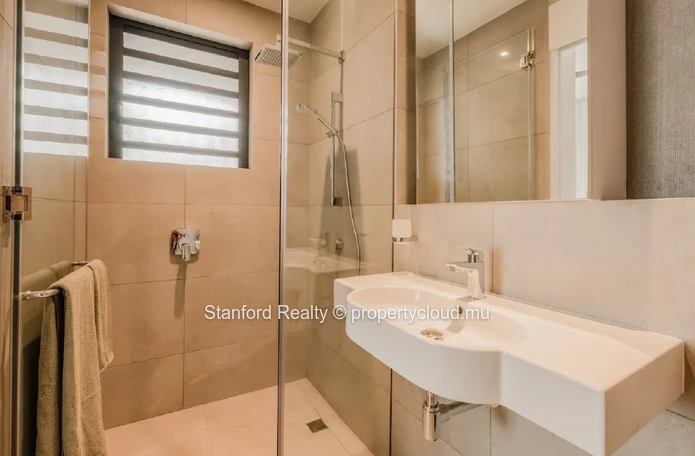 Luxury Apartment for Rent - 4 Bedrooms, Belle Vue, North