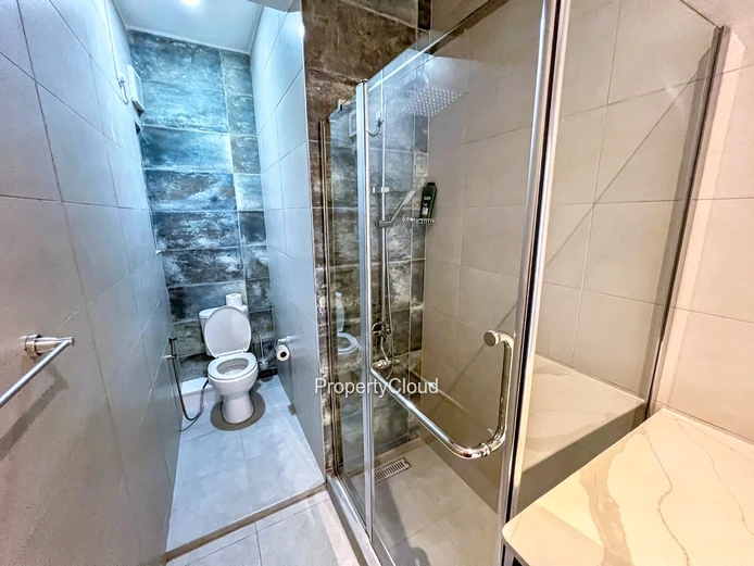 À Vendre - Penthouse De 2 Chambres - Poste Lafayette/Roches Noires