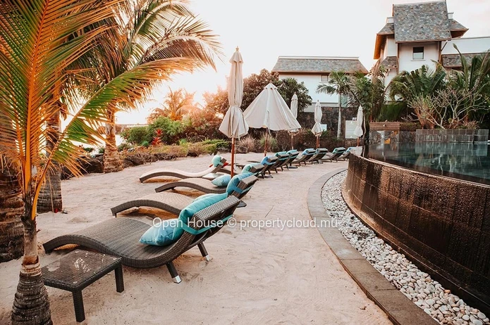 IRS VILLA for sale in Rivière Noire, Black River. 248m² living space, private pool, boat mooring.