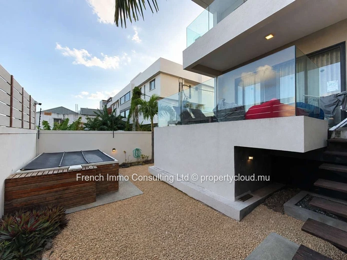 Superbe appartement 2 chambres a la residence one bay de pereybere , piscine privative et commune 