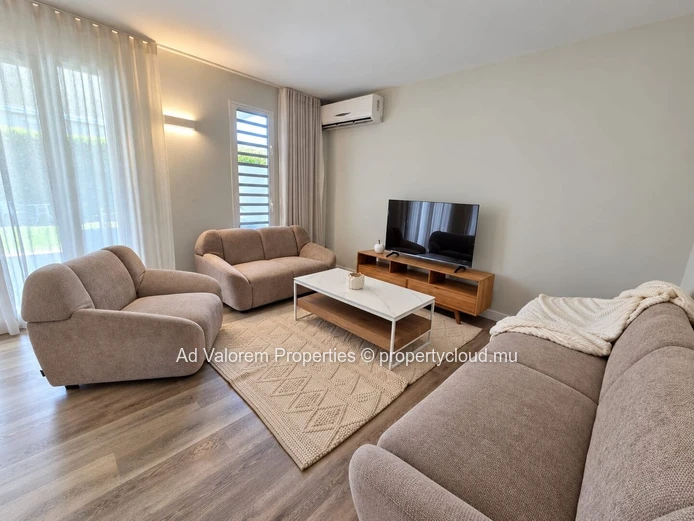 A LOUER - Joli duplex de 3 chambres avec jardin privatif au cœur de Moka (Mandat exclusif)