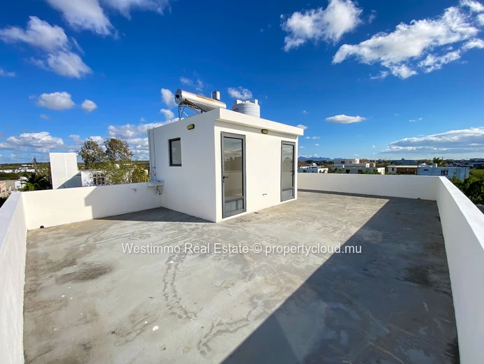Recent house with swimming pool for long-term rent in Péreybère, Mauritius