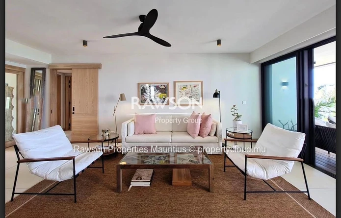 Duplex Penthouse 3 Chambres À Vendre À Pointe Aux Canonniers | Design Contemporain | Vue Mer | Piscine En Rooftop | €