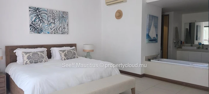 Luxurious 3 bedroom apartment - 190sqm with private pool