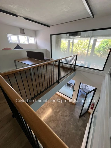 Bureaux à louer à Pointe aux Canonniers – 60 m² lumineux et fonctionnels
