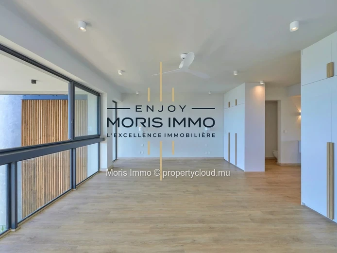 Exceptional sea view duplex apartment for sale in Pointe aux Canonniers