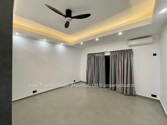 Villa de Luxe 4 Chambres avec Piscine Privée à Grand Baie | Résidence Sécurisée | Idéale pour les Familles et Expatriés