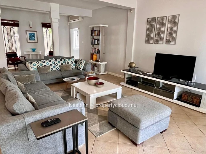 Spacious 4-bedroom duplex villa with pool