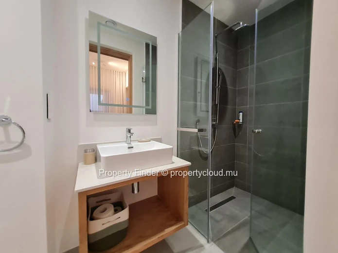 Modern 2-Bedroom Apartment for Sale - Pereybere