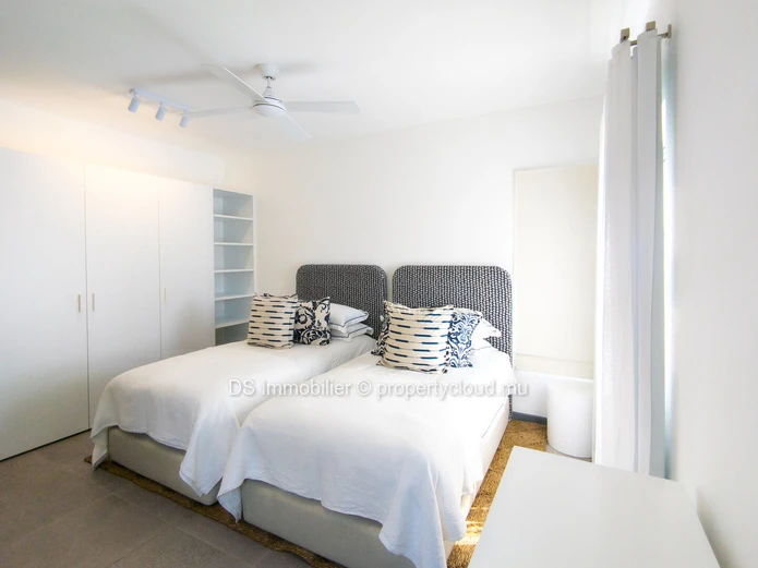For Rent – 4-Bedroom Pds Apartment With Sea View In Saint Antoine