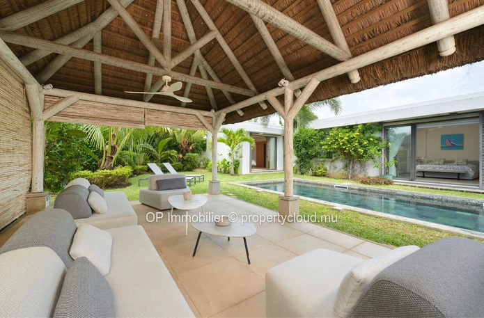 Modern 4 bedroom villa with private pool in the heart of Grand Baie