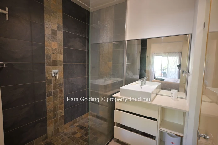 Appartement de 2 chambres à louer | Cape Bay Resort | Bain Bœuf, Île Maurice | À deux pas de la plage