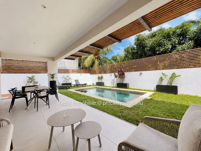 An Intimate Cocoon With A Private Pool Just A Stone's Throw From The Beach