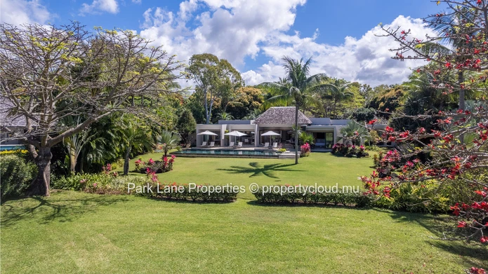 Villa de 4 Chambres à Vendre à Anahita Resort avec Piscine Privée et Jardin Paysager