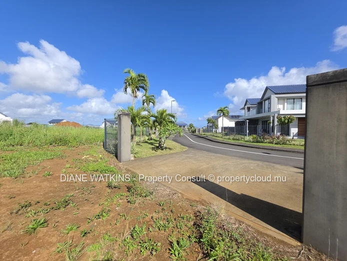 For Sale - Smart City Land in Helvetia, Moka
